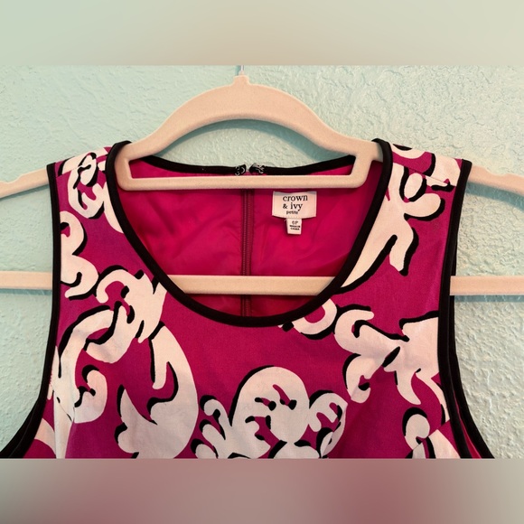 Crown and Ivy petite gorgeous dress - Picture 4 of 5